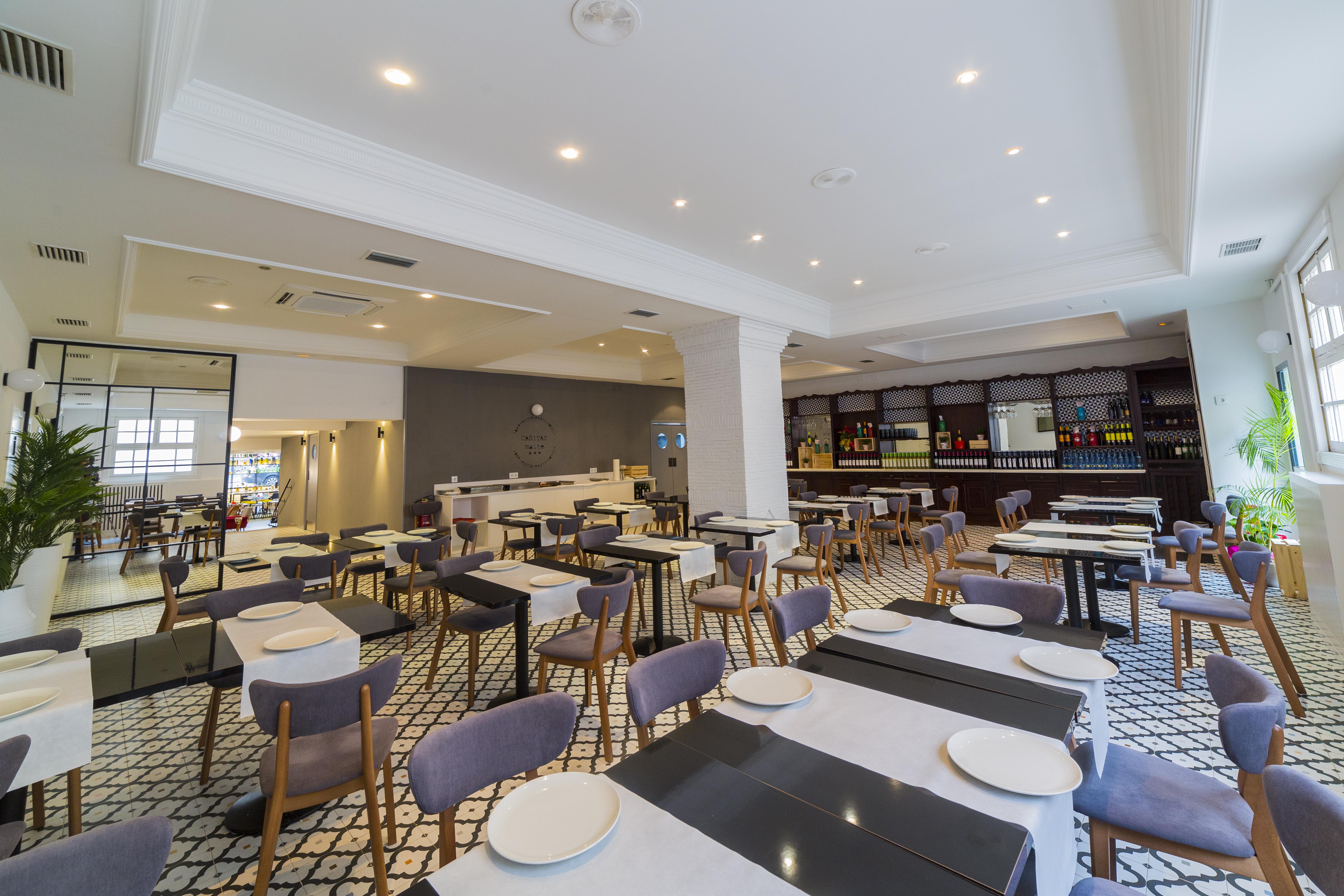 Hospedium Hotel Canitas Maite Gastronomico กาซาส อิวาเญส ภายนอก รูปภาพ