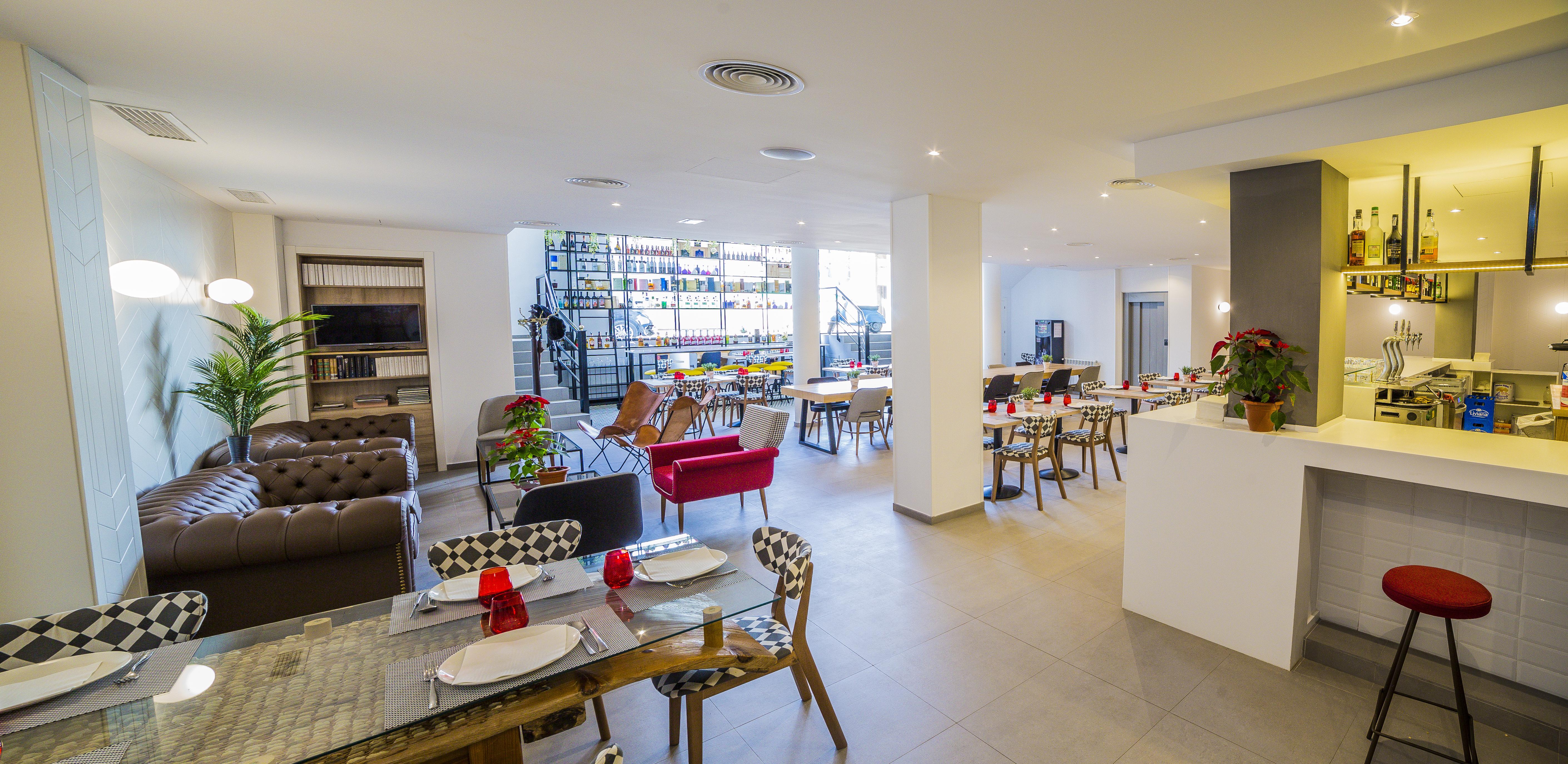 Hospedium Hotel Canitas Maite Gastronomico กาซาส อิวาเญส ภายนอก รูปภาพ