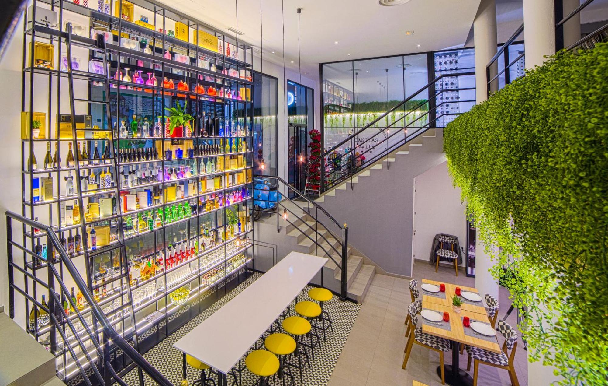 Hospedium Hotel Canitas Maite Gastronomico กาซาส อิวาเญส ภายนอก รูปภาพ