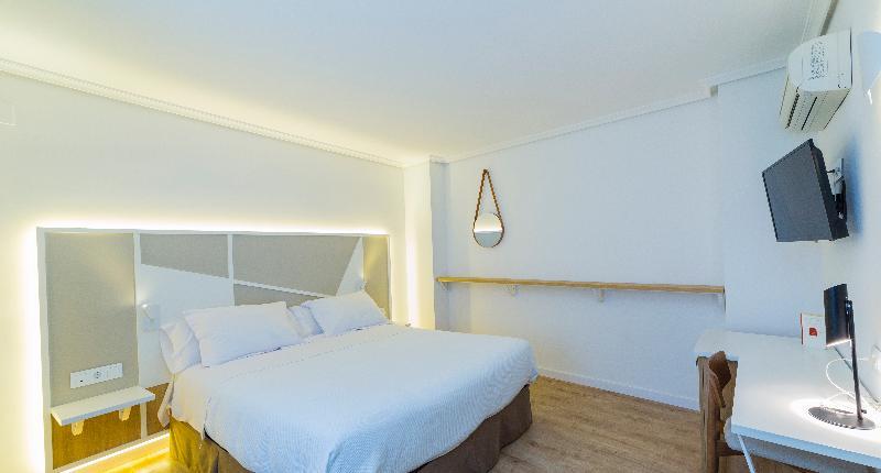 Hospedium Hotel Canitas Maite Gastronomico กาซาส อิวาเญส ภายนอก รูปภาพ