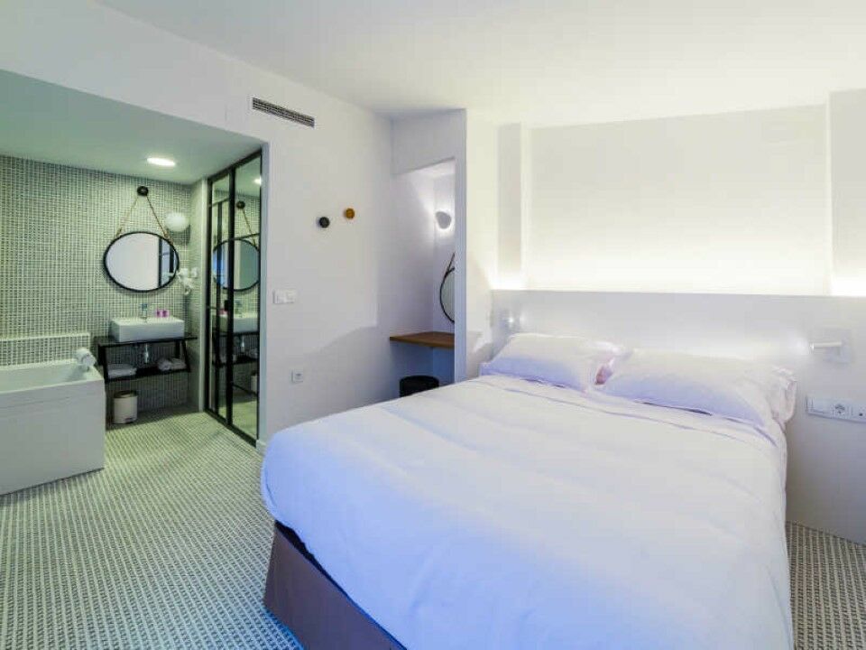 Hospedium Hotel Canitas Maite Gastronomico กาซาส อิวาเญส ภายนอก รูปภาพ